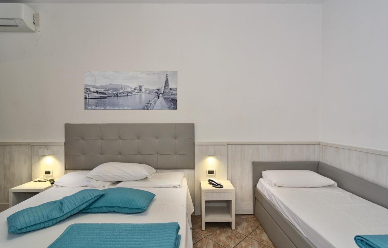 Hotel Bella Riviera Lungomare فياريجيو المظهر الخارجي الصورة
