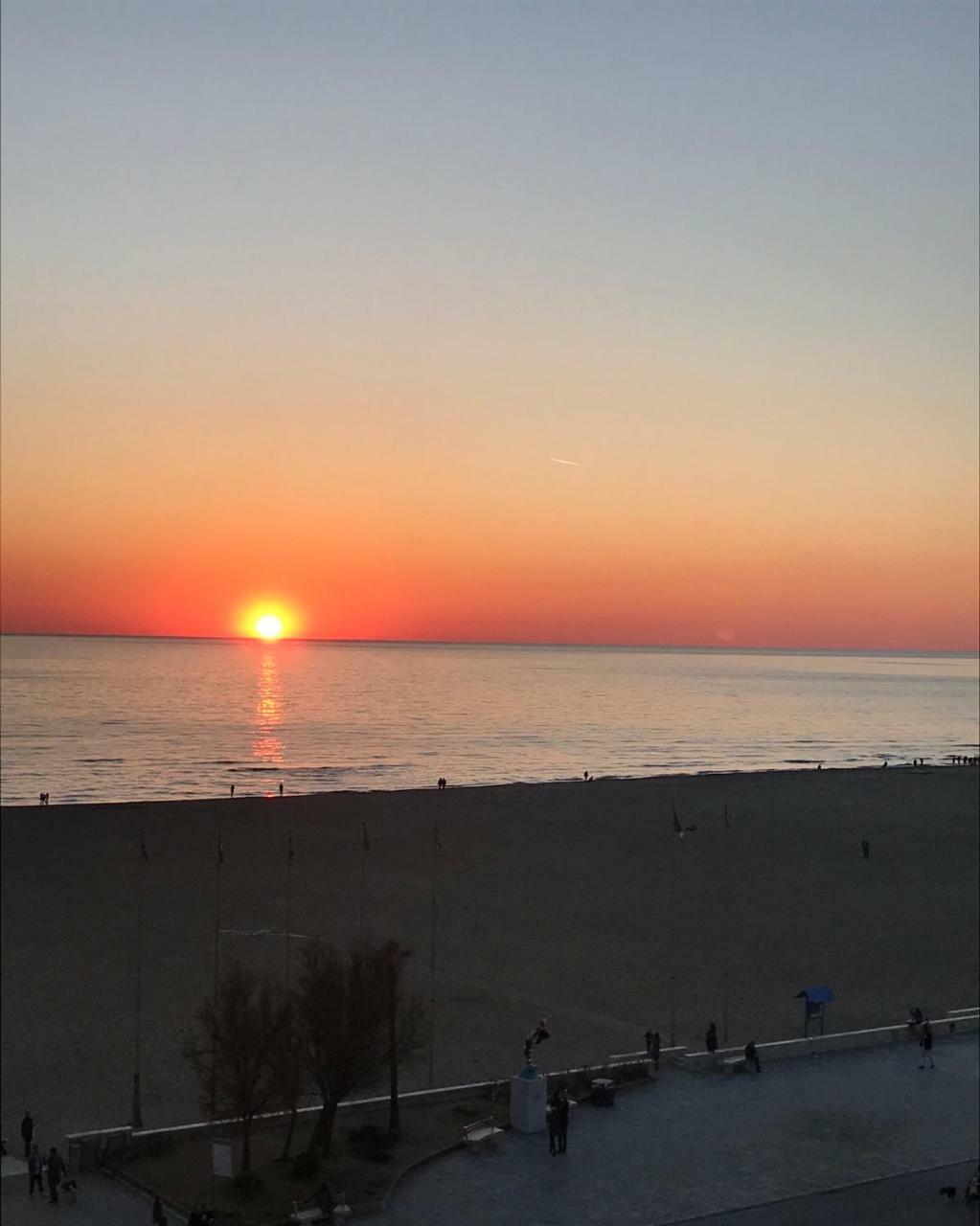 Hotel Bella Riviera Lungomare فياريجيو المظهر الخارجي الصورة